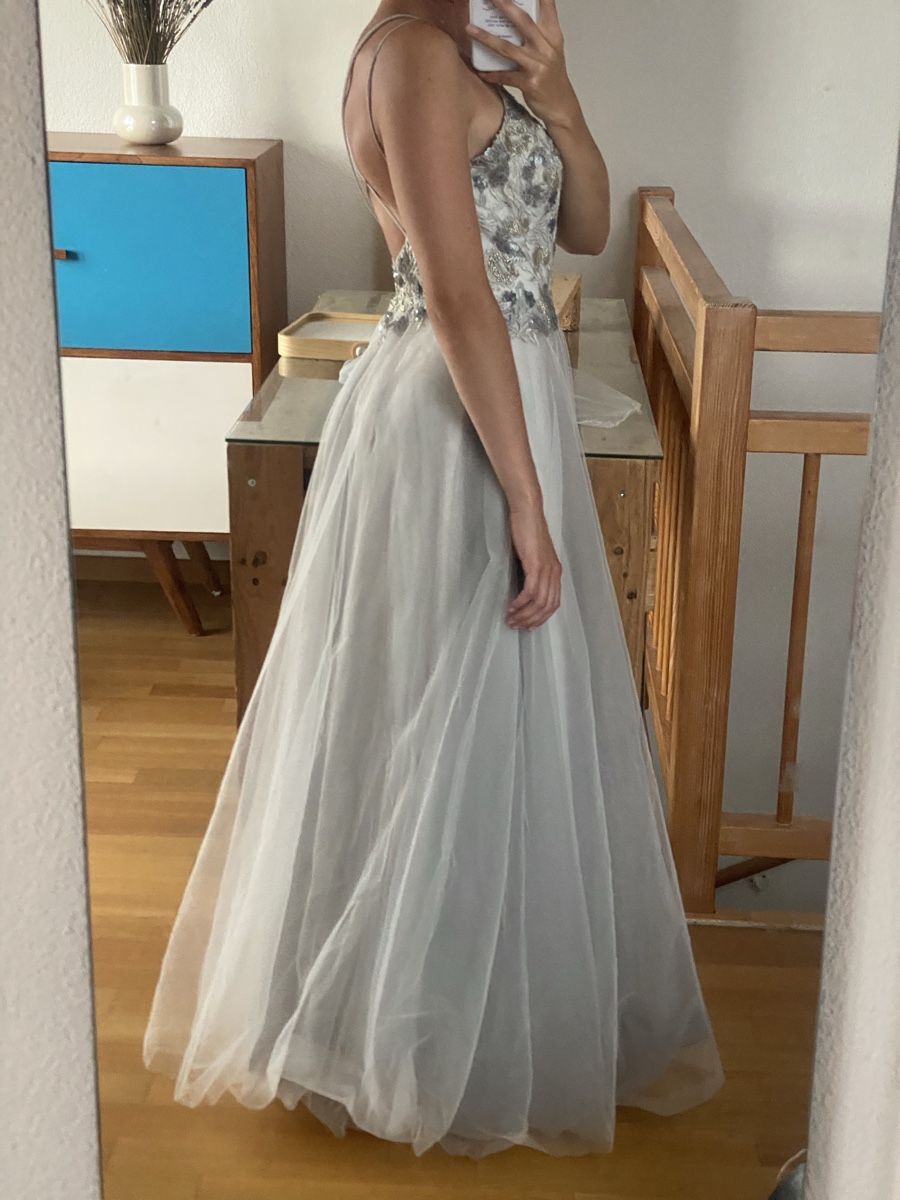 Kleider: Abendkleid grau Grösse 34 xs – Gebraucht aus Thun von thersa01 5