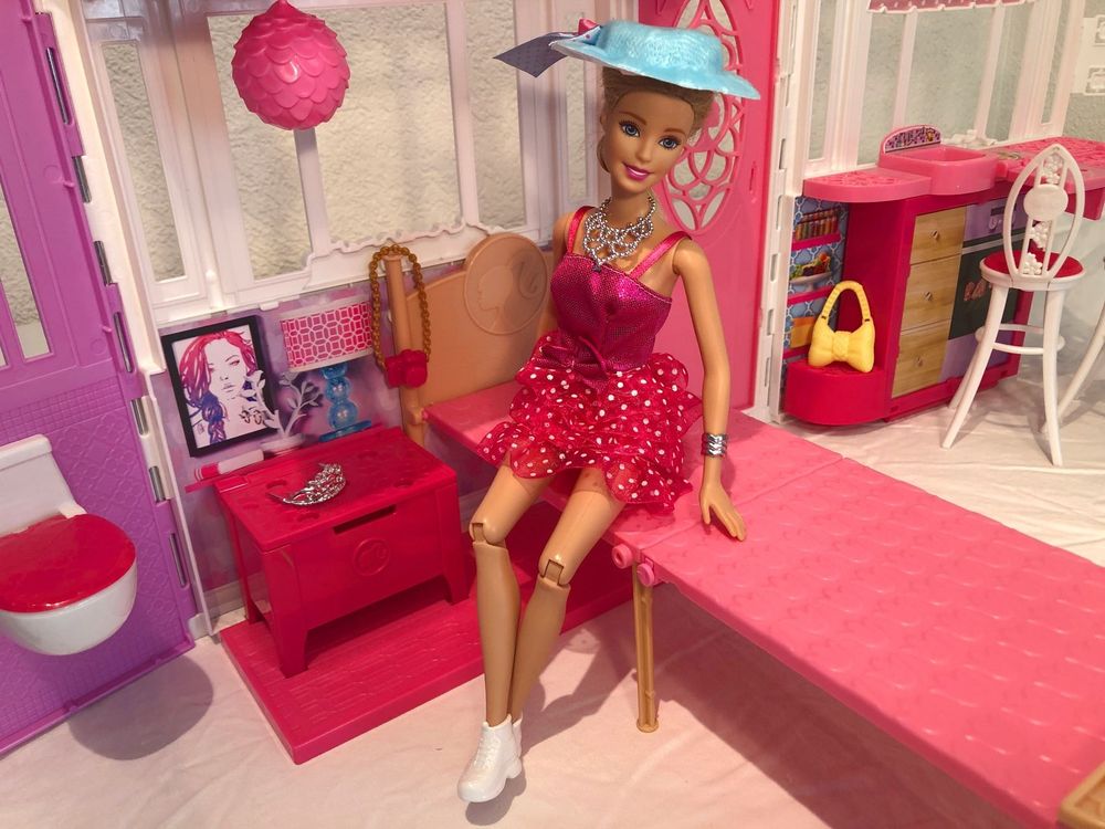 Barbie - Ferienhaus mit Kaufen auf Möbeln | Ricardo