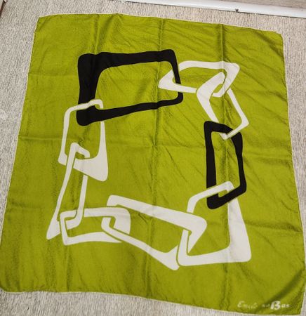 Foulard Emile saBas soie 76x76cm motif abstrait