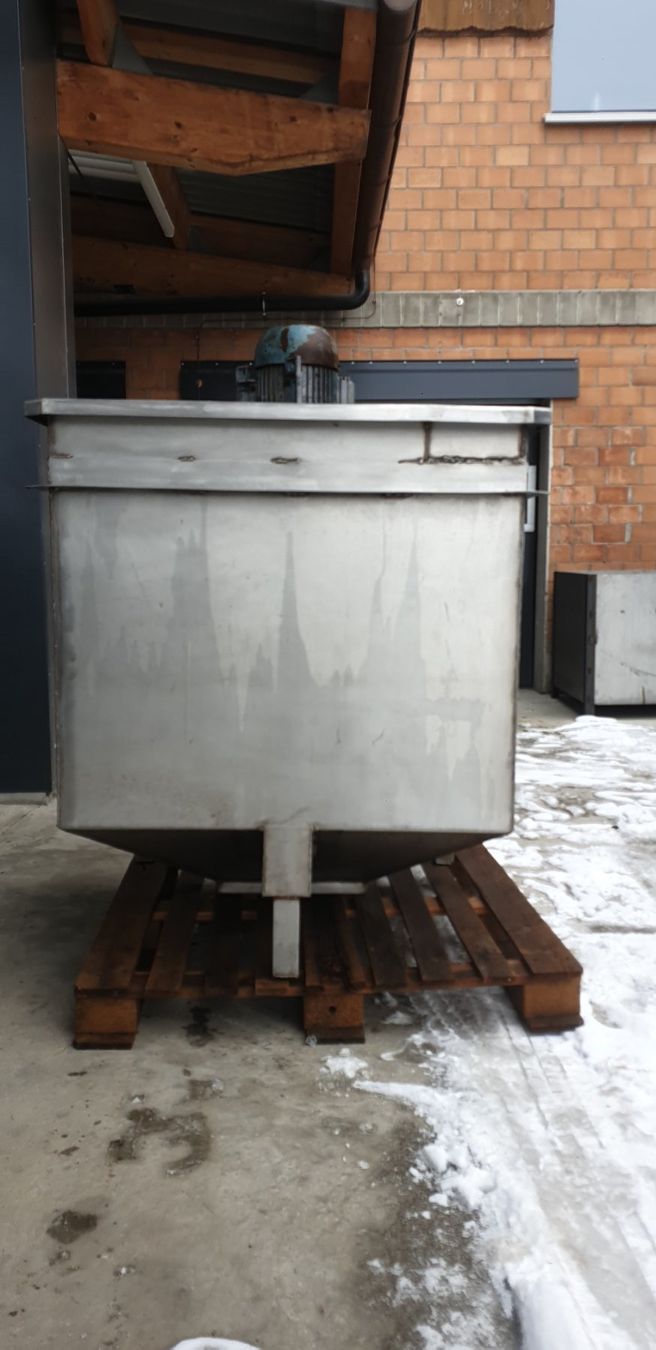 Jacuzzi Whirlpool: Tank, Hot-Pot, Futterstande – Usato da Detligen venduto da habr 5