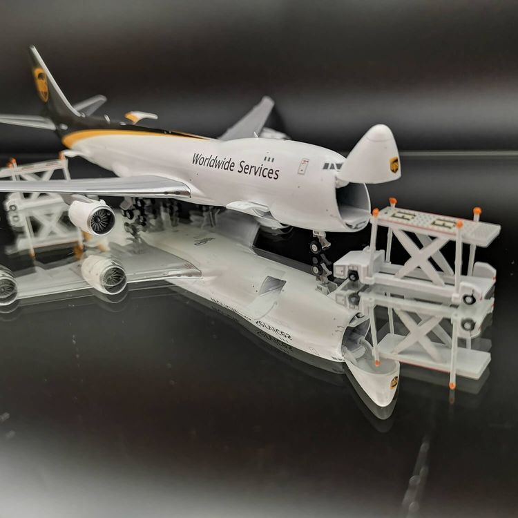 DDR Modell Turbinenflugzeug 152 Kleine Version | DDR Spielzeug Museum