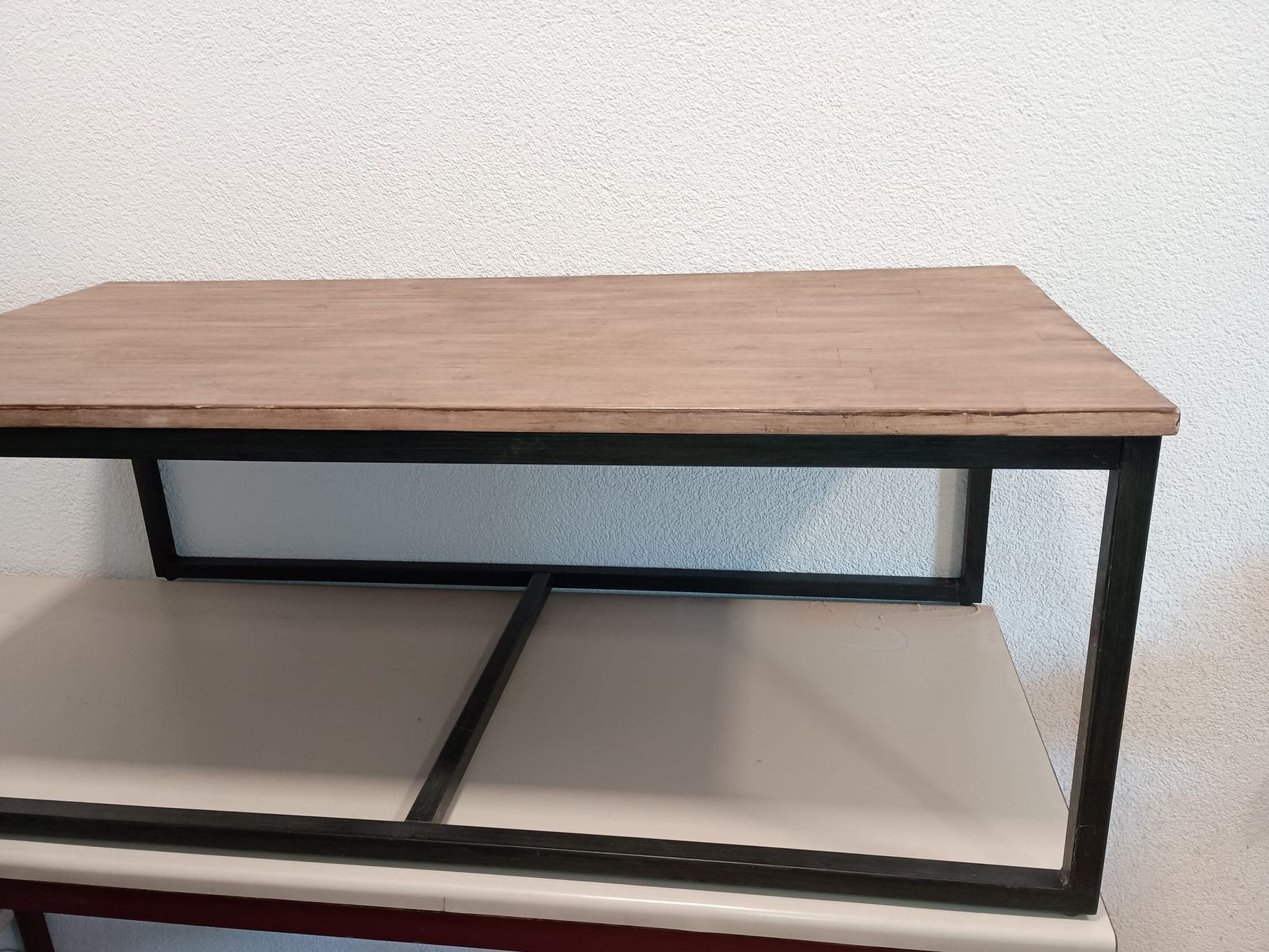 Tische: Loungetisch, Beistelltisch – Gebraucht aus Winterthur von Tenderizer3000 2