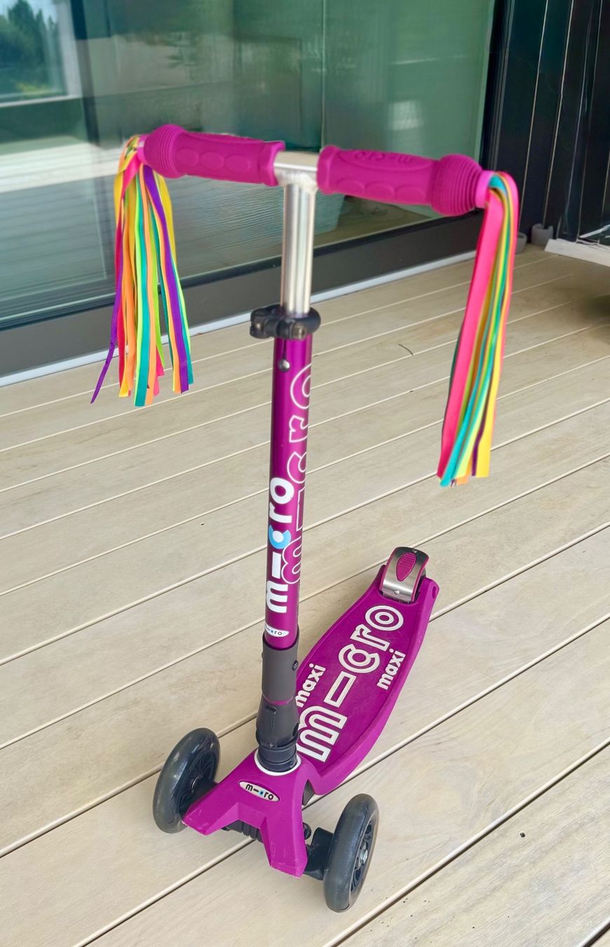 Micro Kickboard: Micro Maxi Deluxe Foldable LED Scooter mit Micro Ribbons Neo – Usato da Meilen venduto da tplm