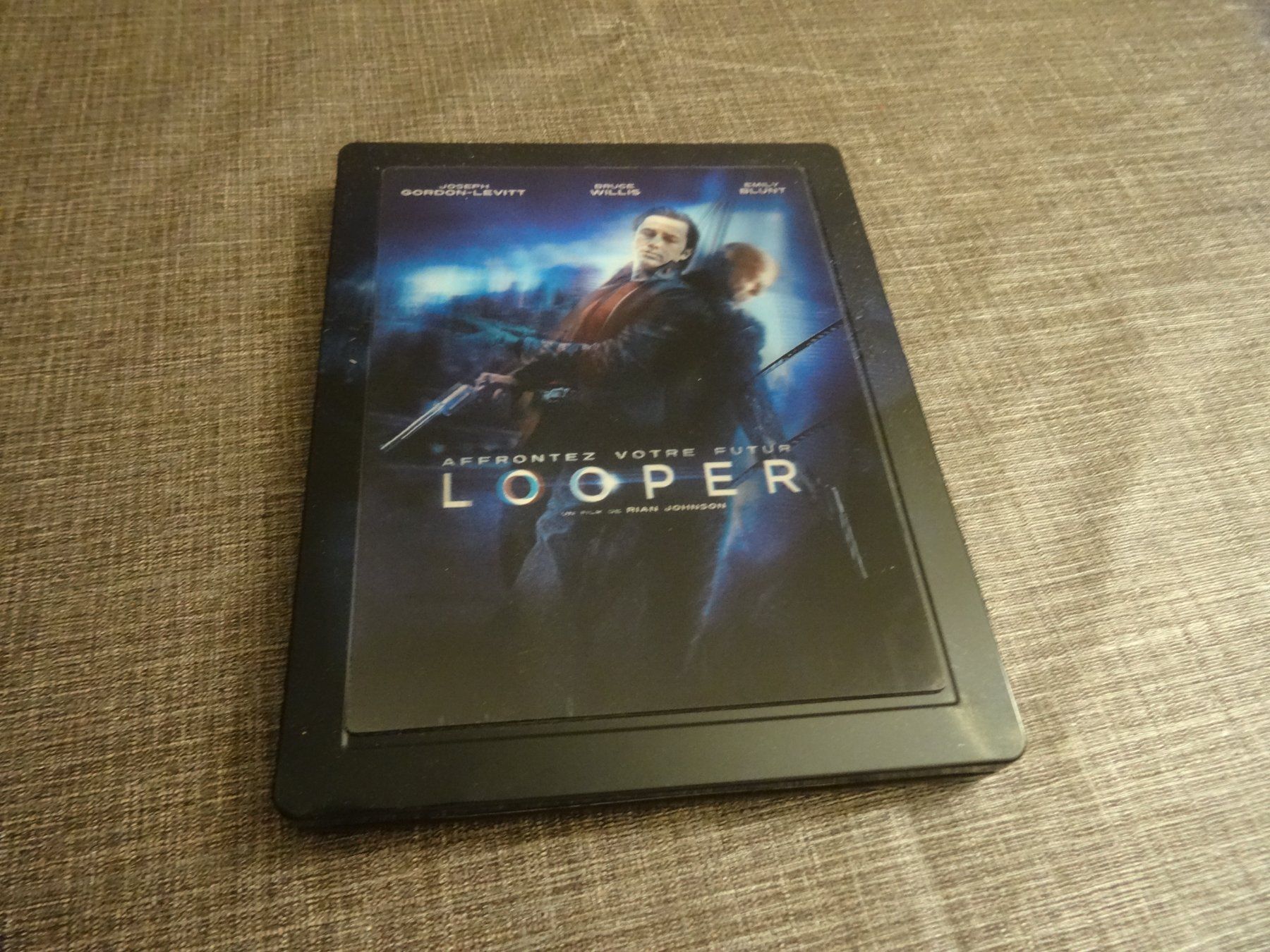 Tous les DVDs: Looper Steelbook Blu-ray – D'occasion à Olten par Disc-Verkauf
