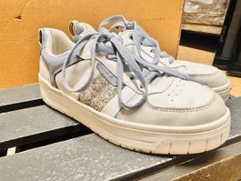 Sneakers Marke GLO  
