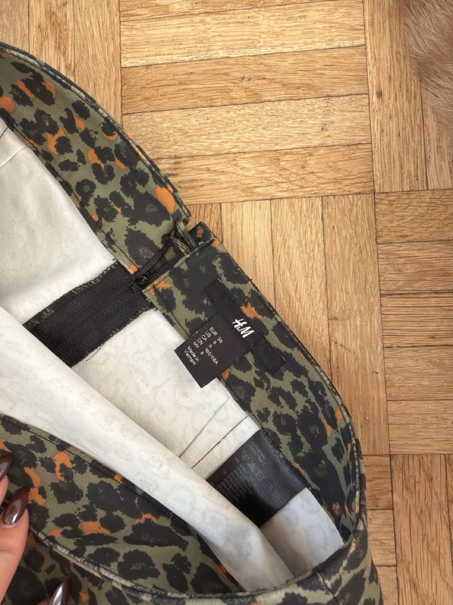 H&M Jupes: Jupe à motifs H&M – D'occasion à Le Locle par Mayd_h 1