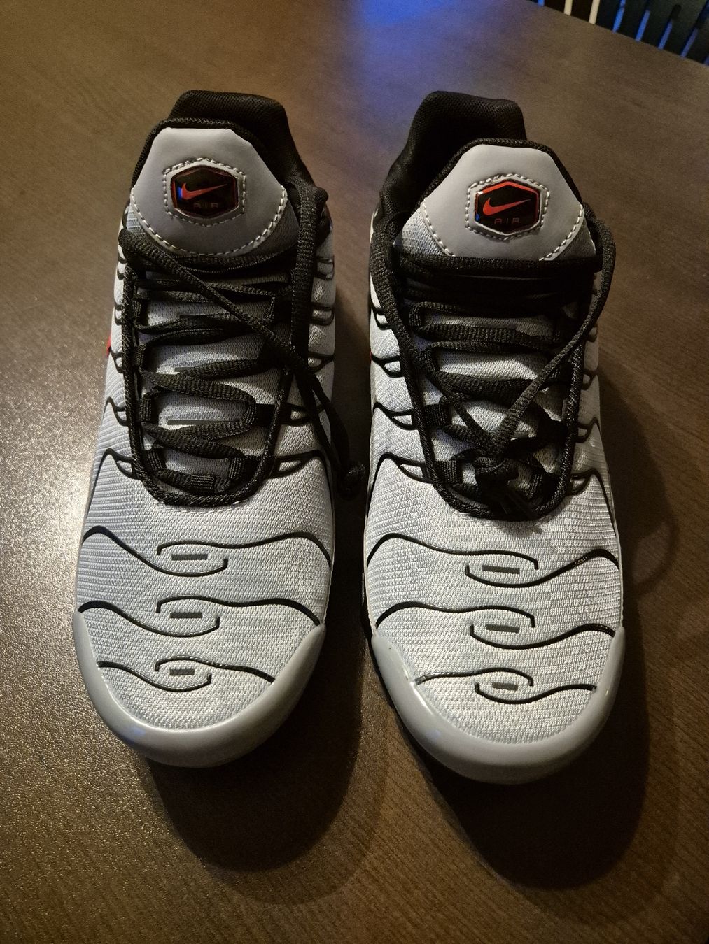 Nike Scarpe da uomo: Nike Air Max Plus TN Wolf Grey Black, taille 44 – Nuovo (secondo la descrizione) da champvent venduto da chrisdta 6