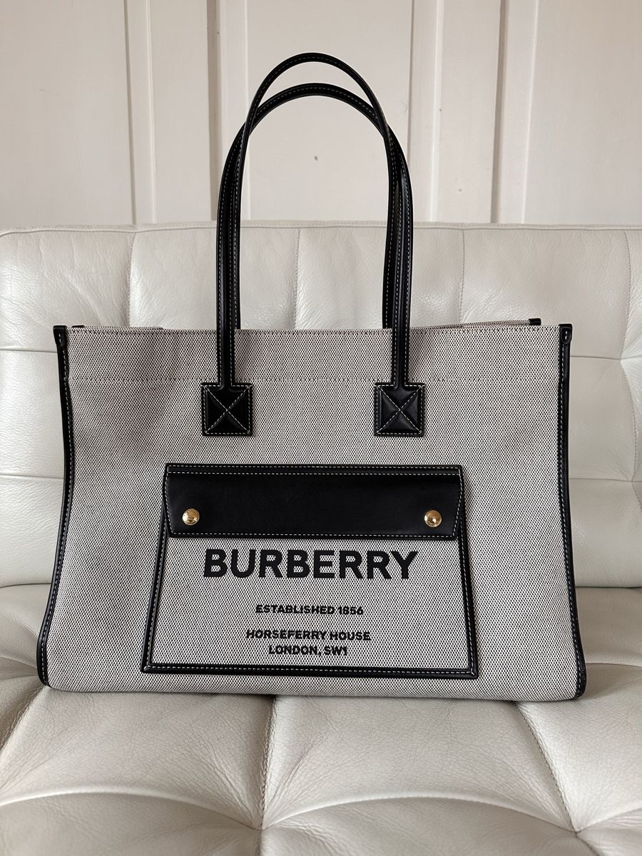 Burberry Borse da donna: Burberry Freya Tote Bag large – Usato da Horgen venduto da ger_2y92