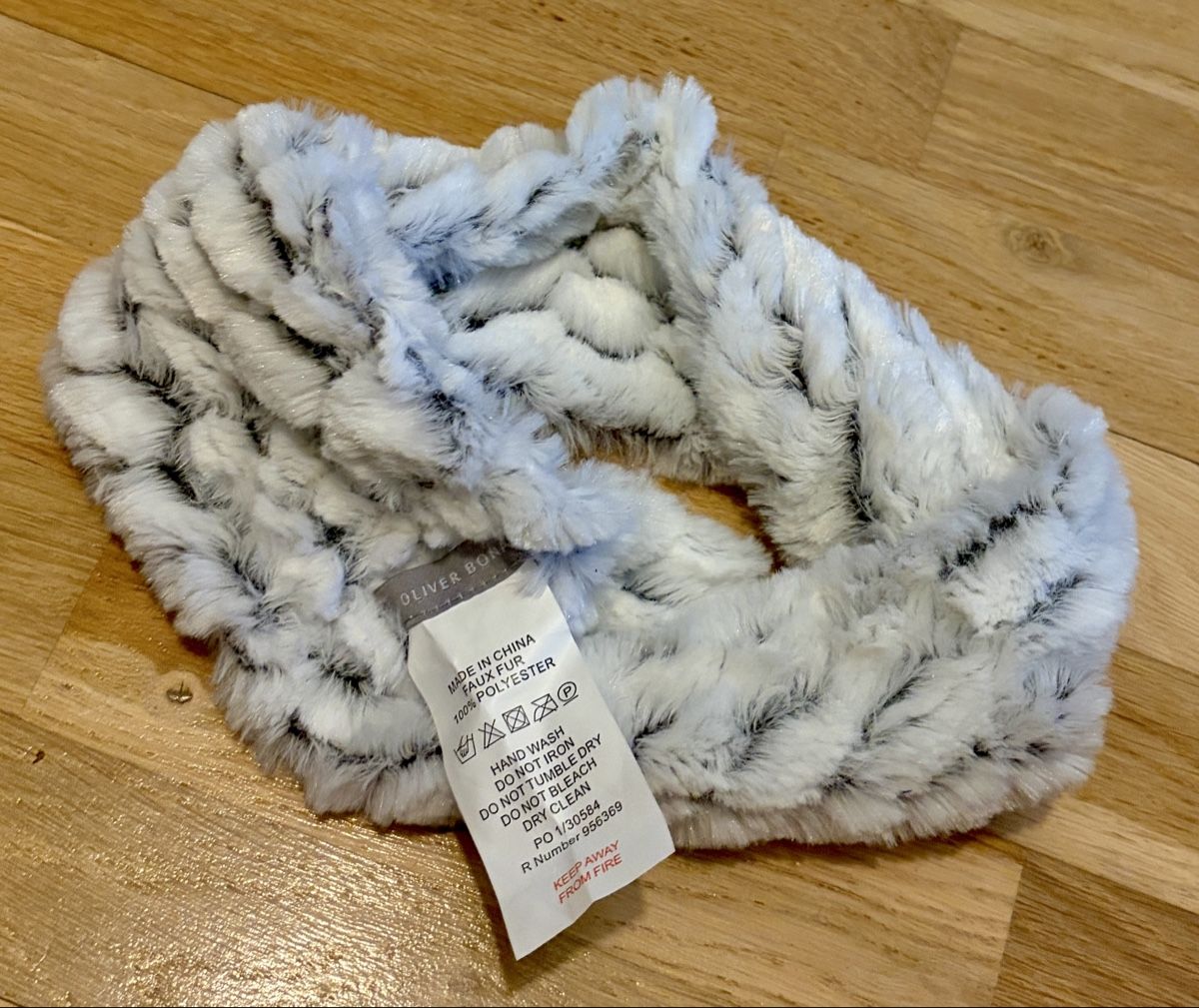Chapeaux, bonnets & casquettes: Stirnband by Oliver Bonas – D'occasion à Zürich par stemiche 1