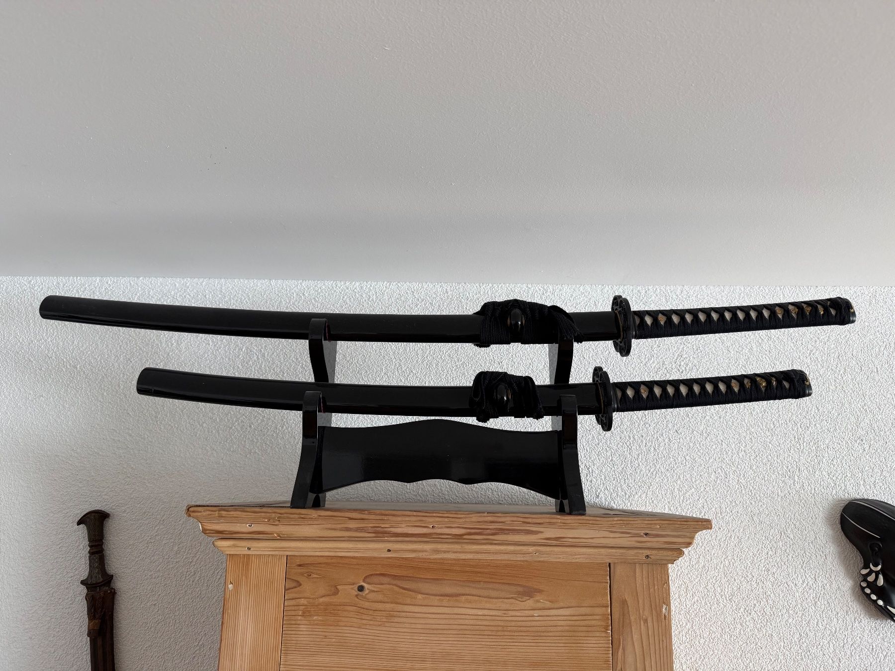 Internationale Kunst: Samurai Schwerter Set, Katana Schwert – Gebraucht aus Goldach von Messerguru