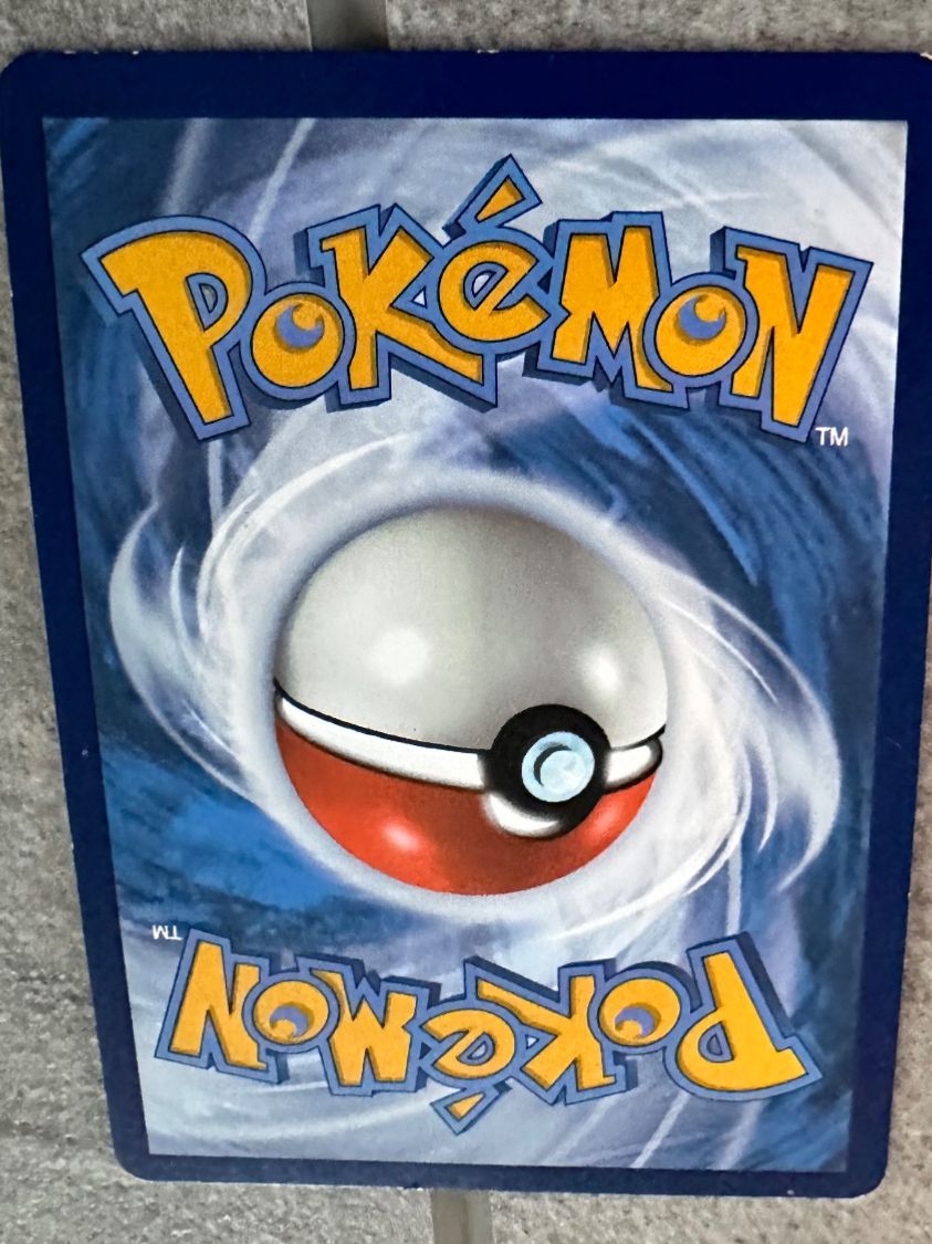Pokémon Carte collezionabili: Pokémon Olangaar EX 320 KP – Usato da Jona venduto da Aladdin1 1