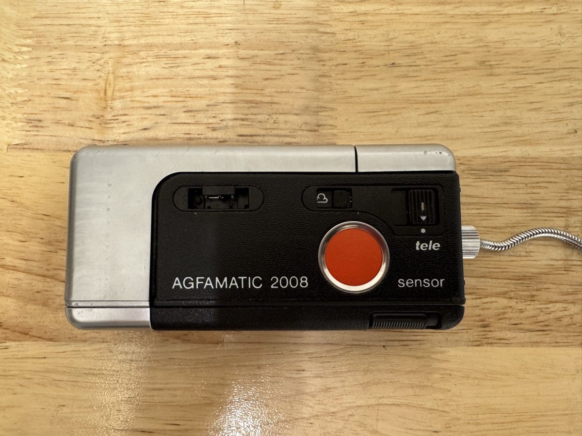 Agfa Fotocamera: Kompaktkamera Agfamatic 2008 Sensor mit Tasche gebraucht – Usato da Birsfelden venduto da inf_l2yy 3