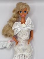 Vintage Sweet Roses Barbie (1989)