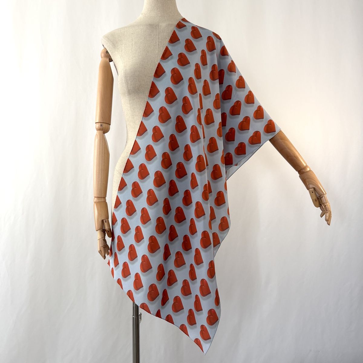Foulard & Sciarpe: ROBERTO ANGELICO Silk Scarf – Nuovo (secondo la descrizione) da Emmen venduto da Avviivva_Com2023