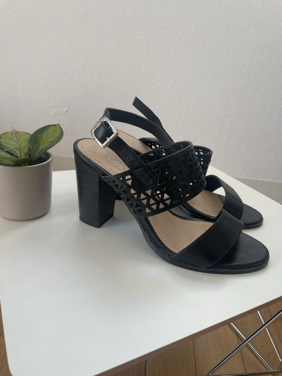 Scarpe da donna: Sandalen mit Absatz von Camomilla, echtes Leder – Usato da Zollikofen venduto da LeaMilena
