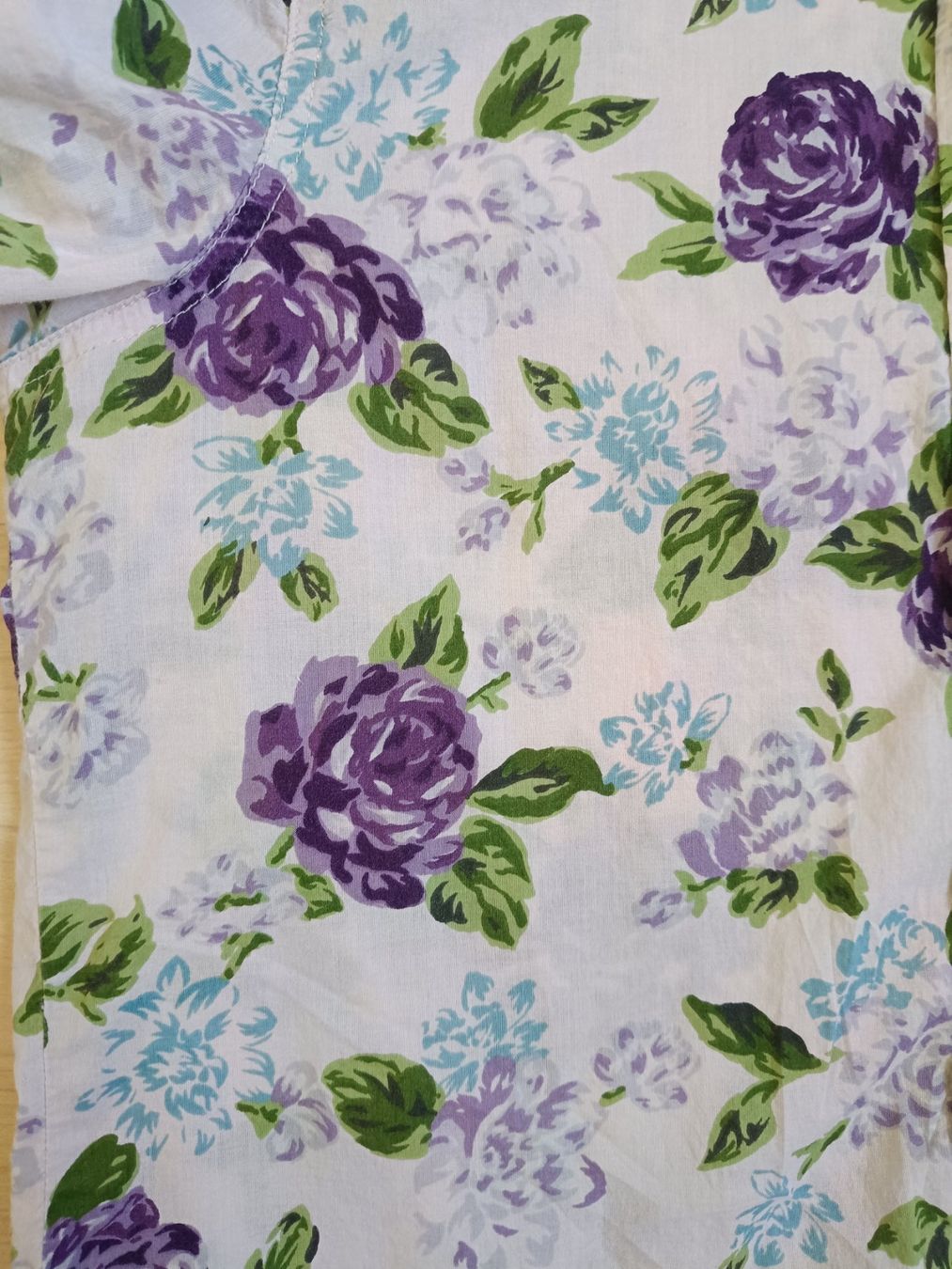 Benetton Camicette: Benetton Bluse mit Blumenmuster, Grösse S/M – Usato da Adliswil venduto da Vimovi 1