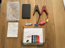 Neuwertiger Auto Starthilfe Powerbank – Winterfest!