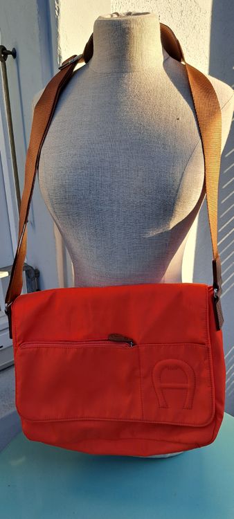 Aigner Borse da donna: Aigner Tasche – Nuovo (secondo la descrizione) da Basel venduto da Natyala
