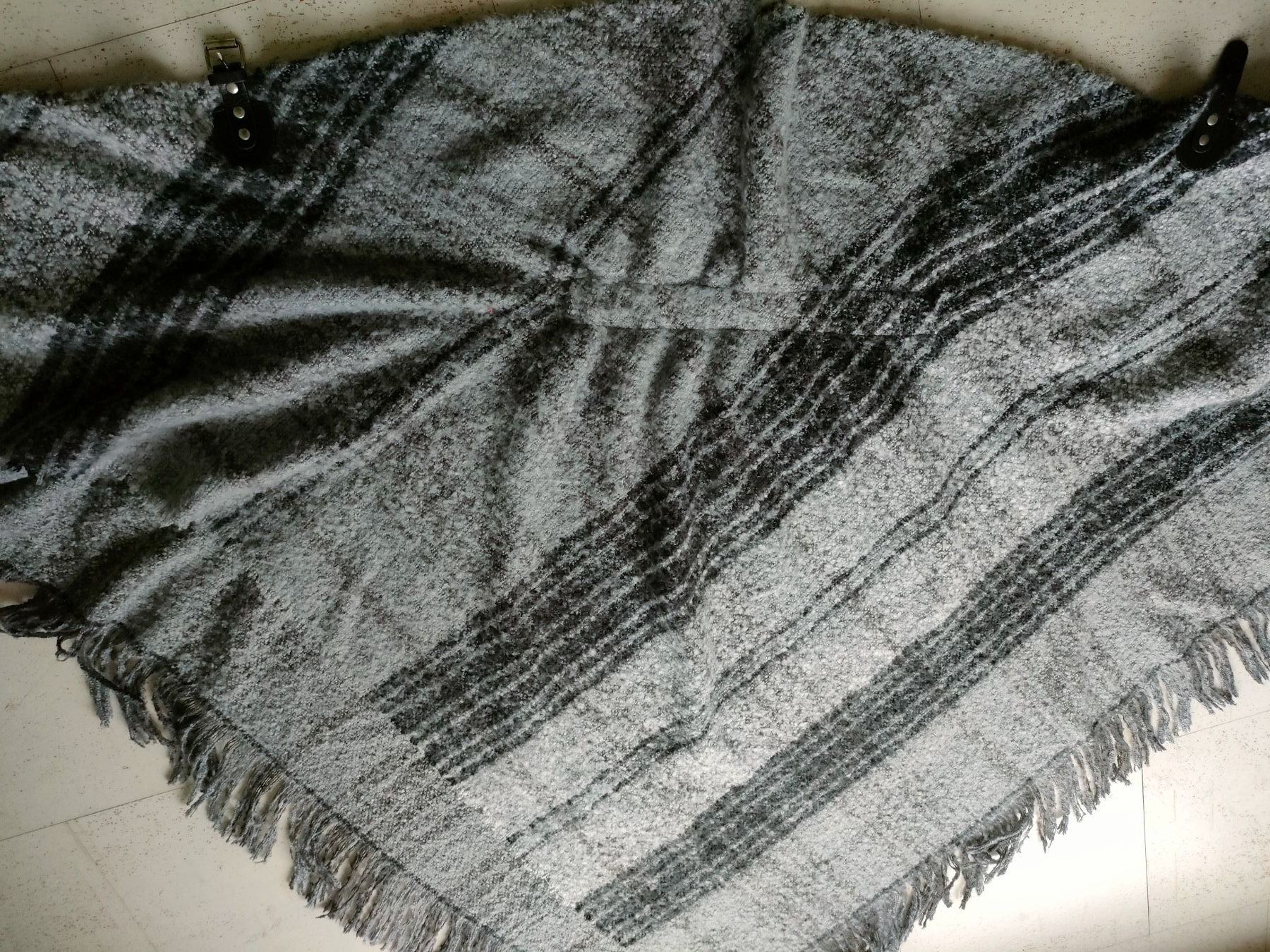 Altro in Moda donna: Poncho – Usato da Brugg AG venduto da Mashaba 1