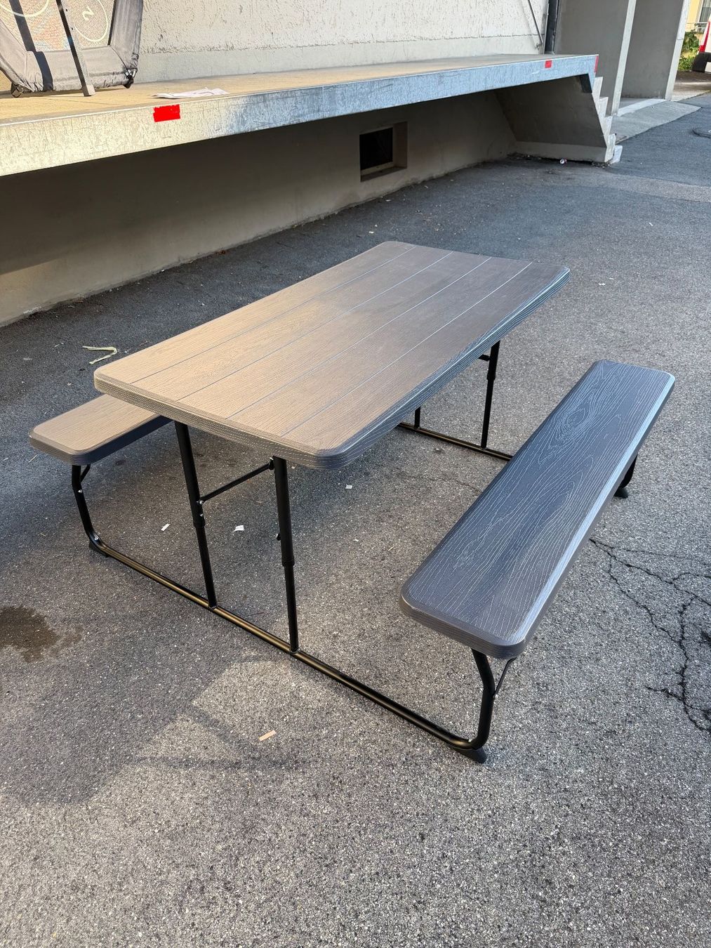 Tischset: Festbank Garniture – Gebraucht aus Ebikon von Berku 3