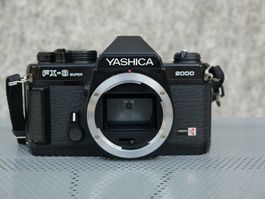 Yashica FX-3 super 2000,  1/2000 sec. Verschlusszeit