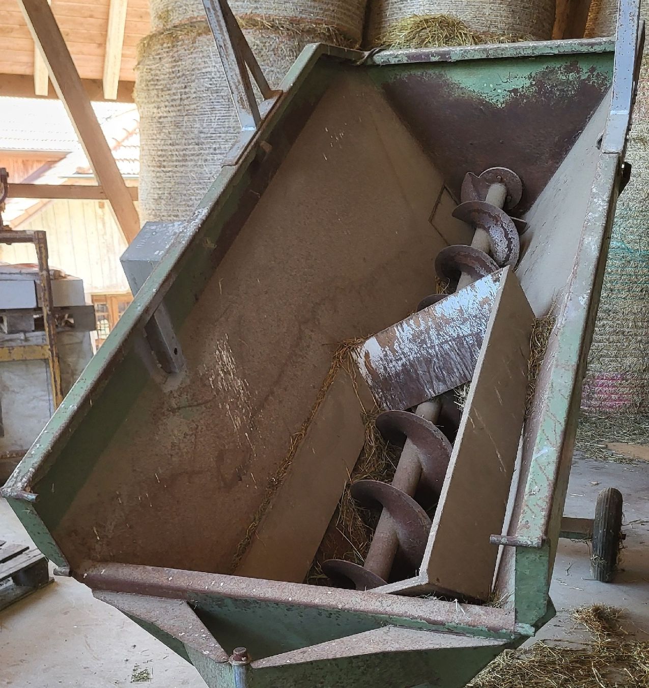 Tutte le macchine: Futtermischer Kuratli mit Rübenbröckler – Difettoso da Dieterswil venduto da dan_66dw 1