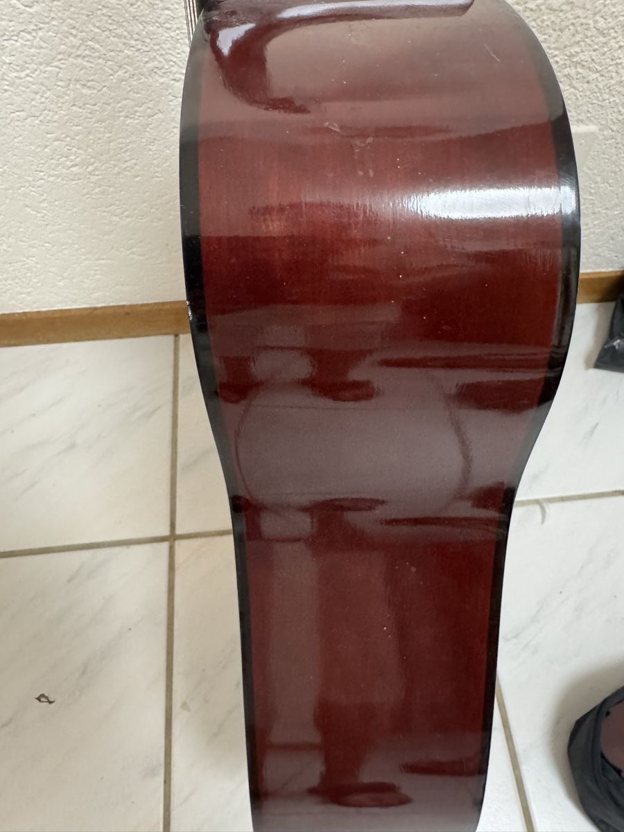 Washburn Strumenti musicali: Schöne Gitarre – Usato da Montévraz venduto da W1965 6