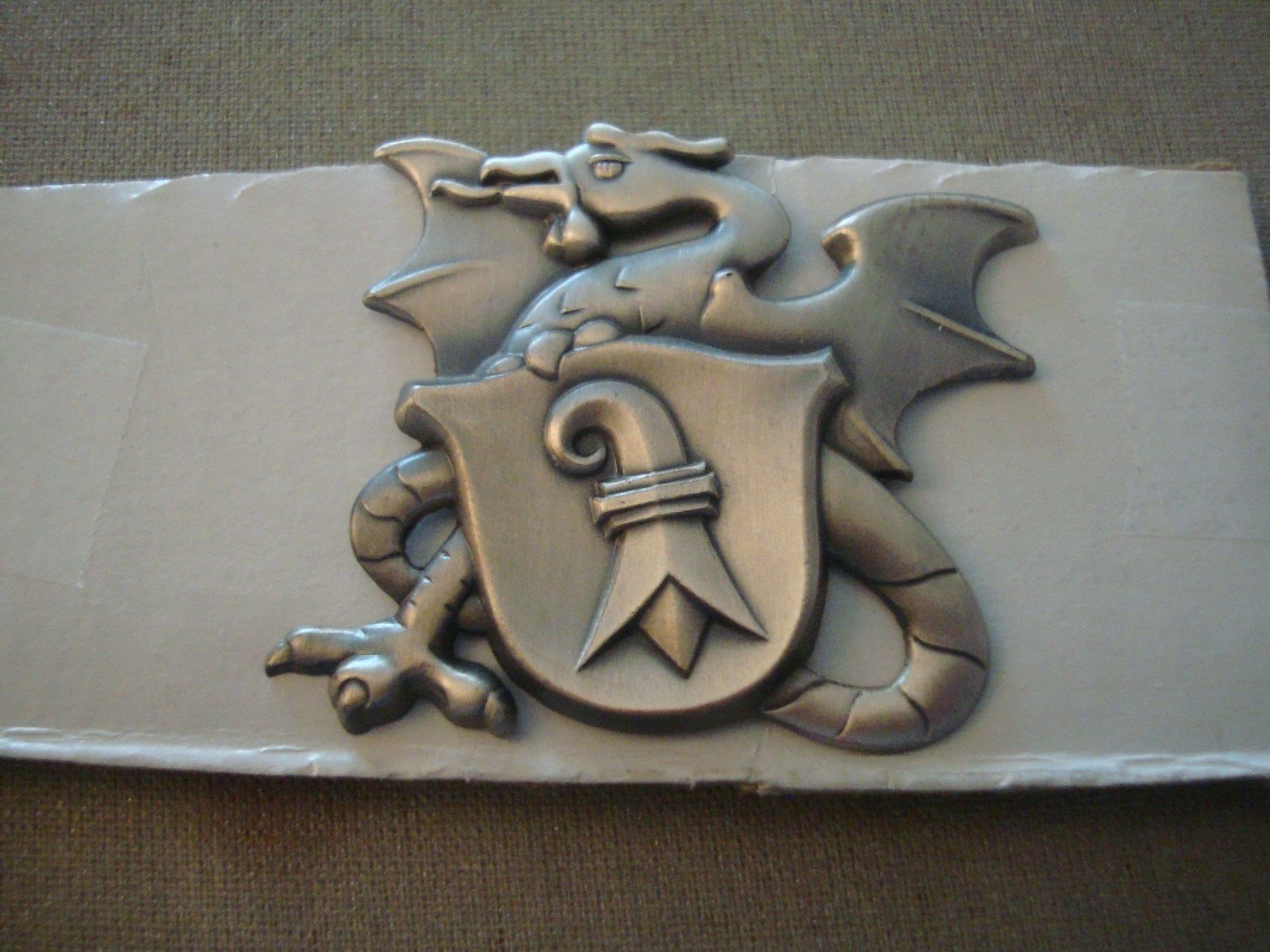 Plaquettes & Badges: Abzeichen - Pin - Wappen Basel mit Drachen – D'occasion à Neuenegg par flohcante