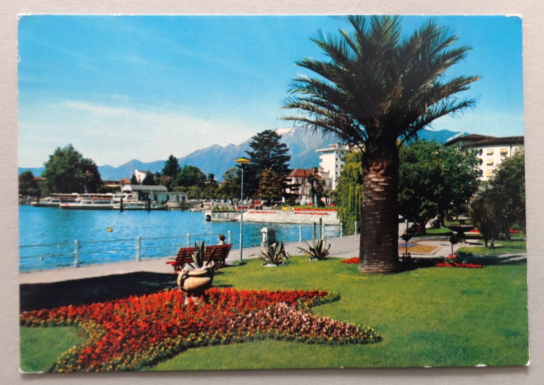 Cartoline postali: Locarno - Lago Maggiore - Giardini lungolago – Usato da Fétigny venduto da Billy2miny