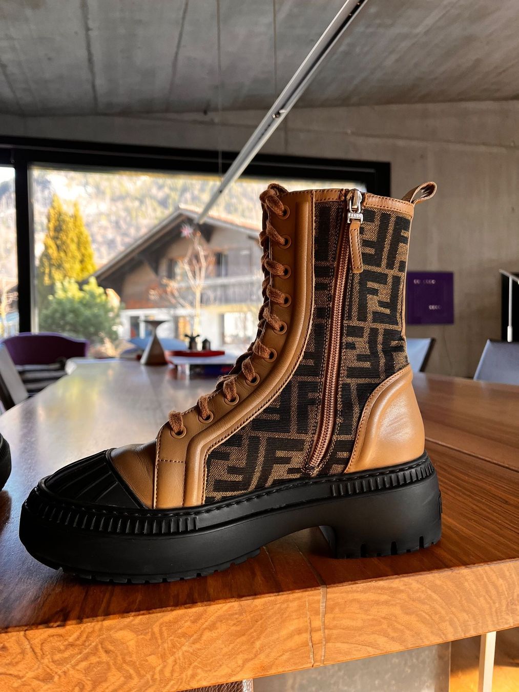 Fendi Scarpe da donna: Fendi Stiefeletten – Usato da Meiringen venduto da KND01 1