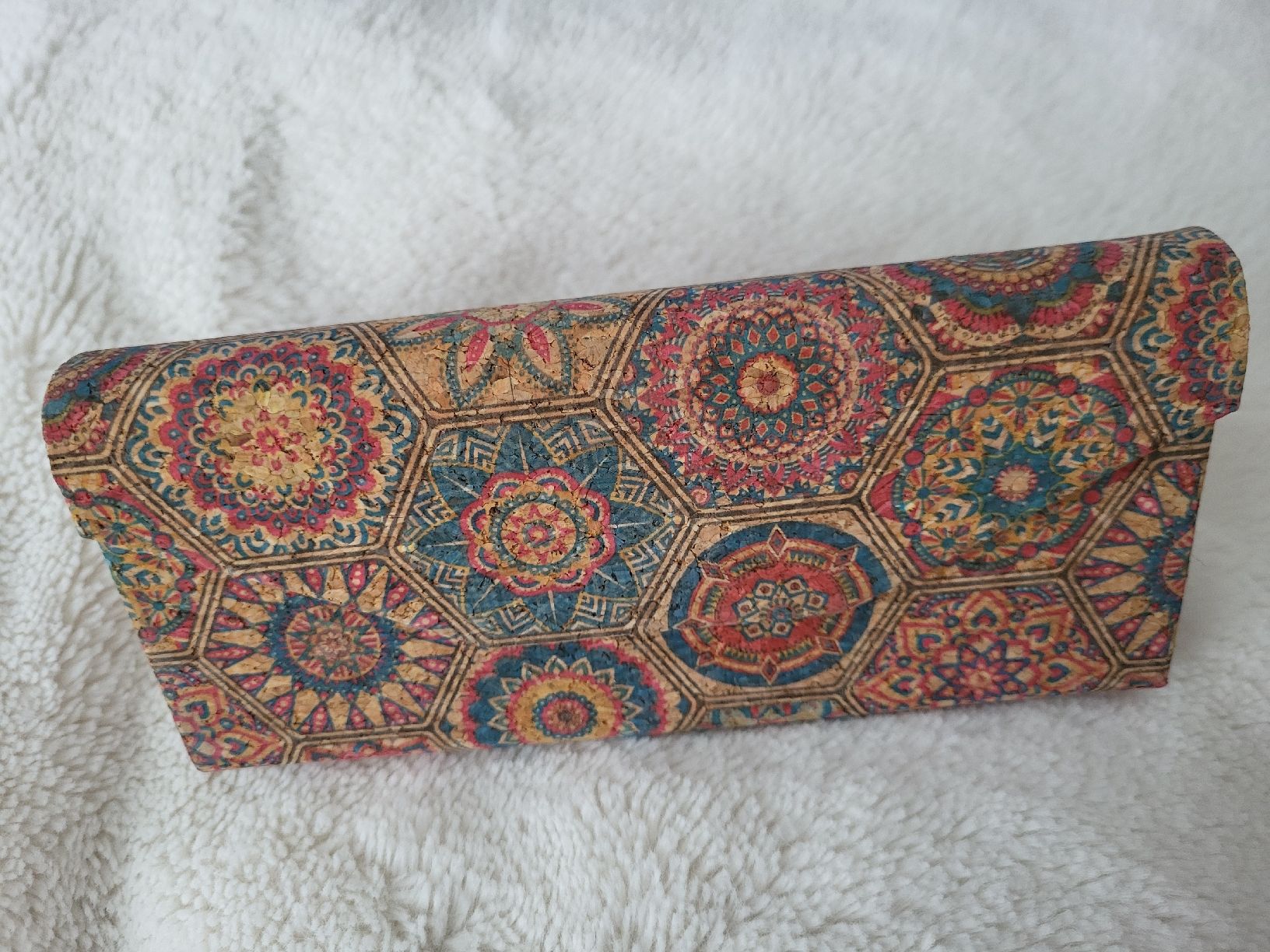 Altro in  Abbigliamento & Accessori: Brillen Etui mit Muster aus Kork  – Nuovo (secondo la descrizione) da Winterthur venduto da GAM90