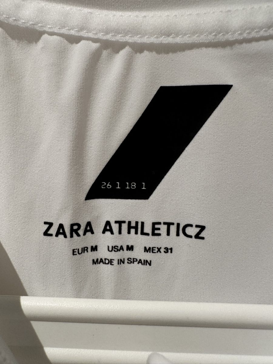 Leibchen & Hosen: Zara Athleticz jersey M – Neu (gemäss Beschreibung) aus nyon von arnmat 1
