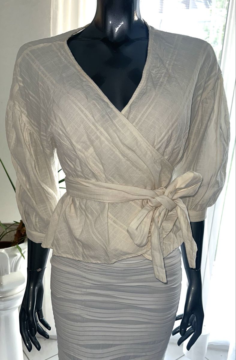 Zara Camicette: ZARA BLUSE GR. M neuwertig – Nuovo (secondo la descrizione) da Unteraegeri venduto da MH203 1