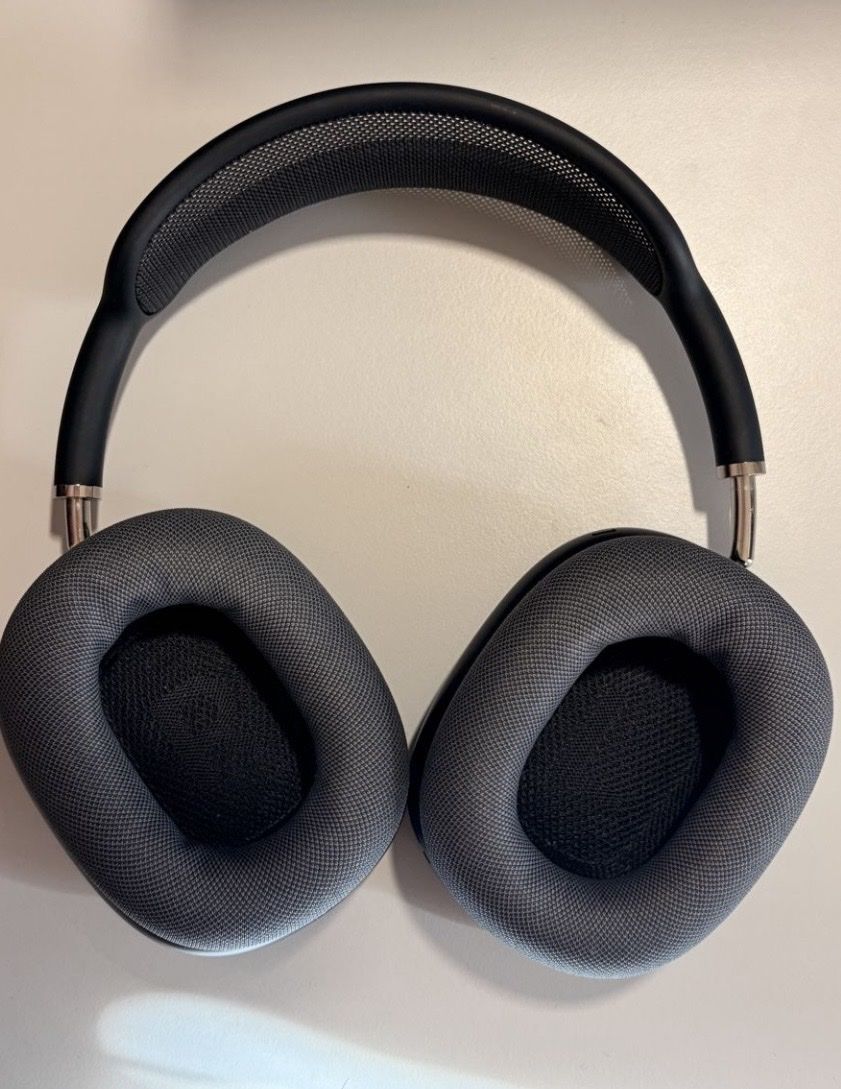 Apple Cuffie: Airpods pro max – Nuovo (secondo la descrizione) da Bad Ragaz venduto da ikl_k26d 2