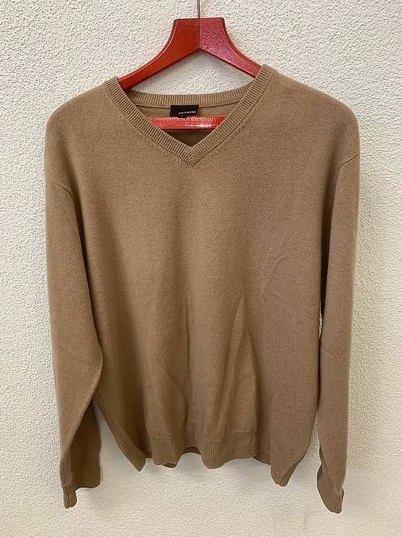 Maglioni & Felpe: Vintage Coretto Kaschmirpullover mit V Ausschnitt in Beige – Usato da Obernau venduto da Arche_Noah_Brocki