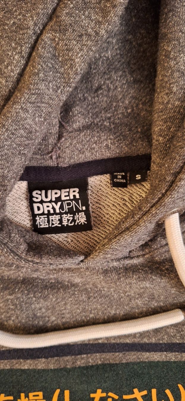 Superdry Maglioni & Felpe: SuperDry Pullover Hoodie Grösse S – Nuovo (secondo la descrizione) da Richterswil venduto da uscars 2
