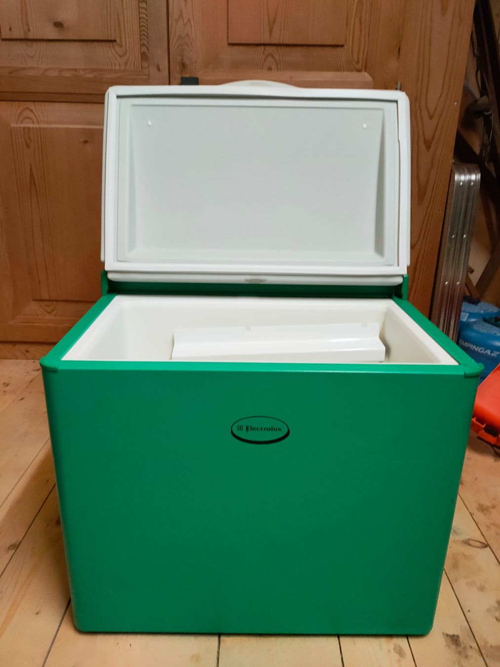 Electrolux Frigoriferi & Refrigeratori: Electrolux Kühlbox Camping – Difettoso da Les Moulins venduto da alicia017 6