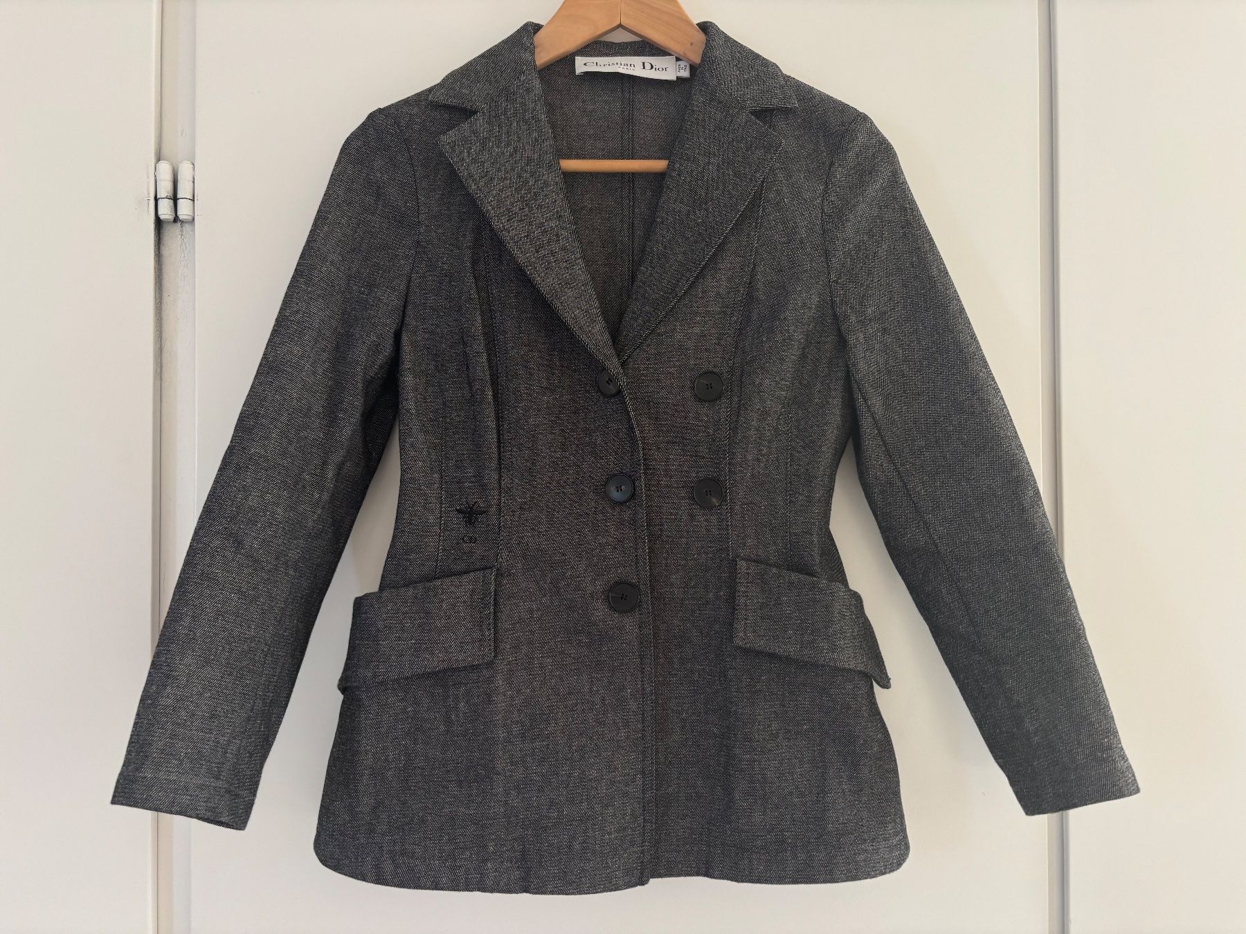 Dior Giacche: DIOR  BAR Blazer elast. denim grau 34 – Usato da Herrliberg venduto da mayfi