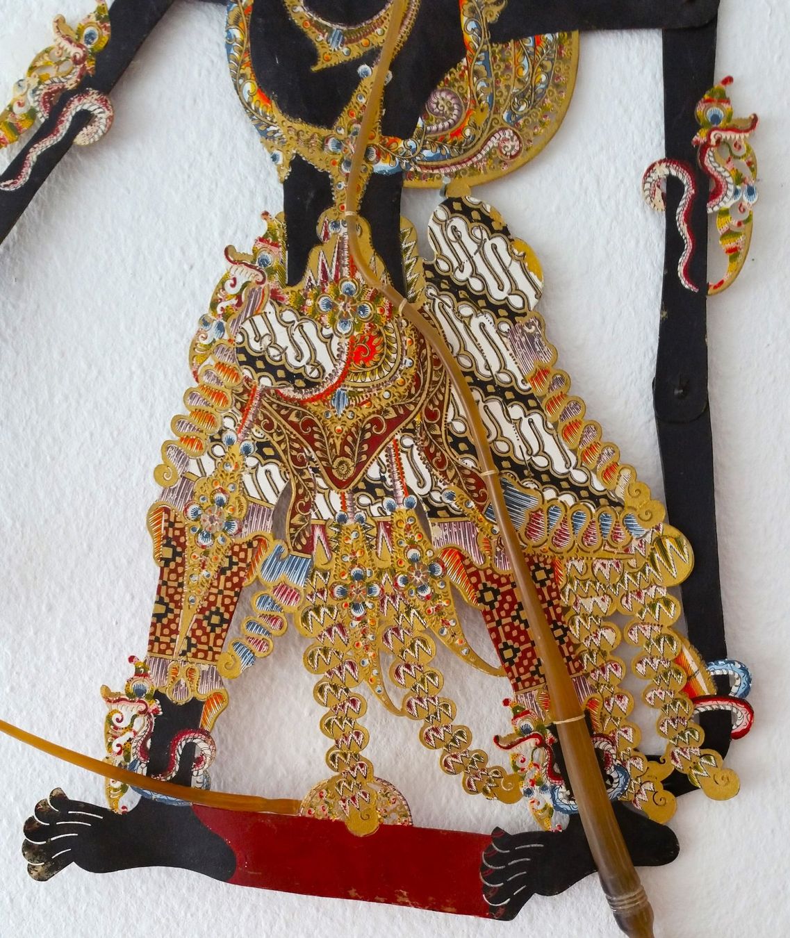 Statuette: Wayang Kulit Schattenspielfigur, Java / Indonesien 1950-80 – Usato da Oberriet SG venduto da ganesh435 8