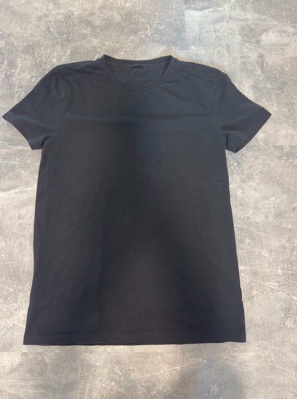 T-shirt: 5x T-shirt- Size: M&L – Usato da Andermatt venduto da stark19 3