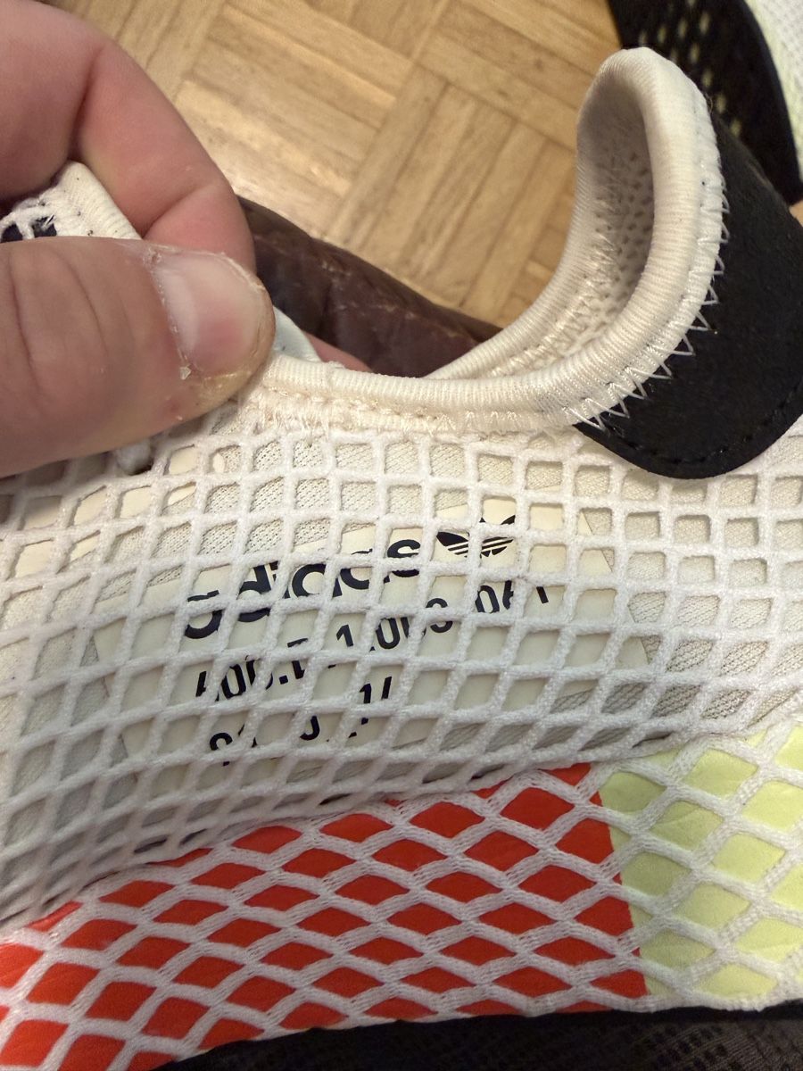 Adidas Scarpe da uomo: Adidas Deerupt Runner Grösse 44 Weiss – Nuovo (secondo la descrizione) da Heerbrugg venduto da D.O.B. 6
