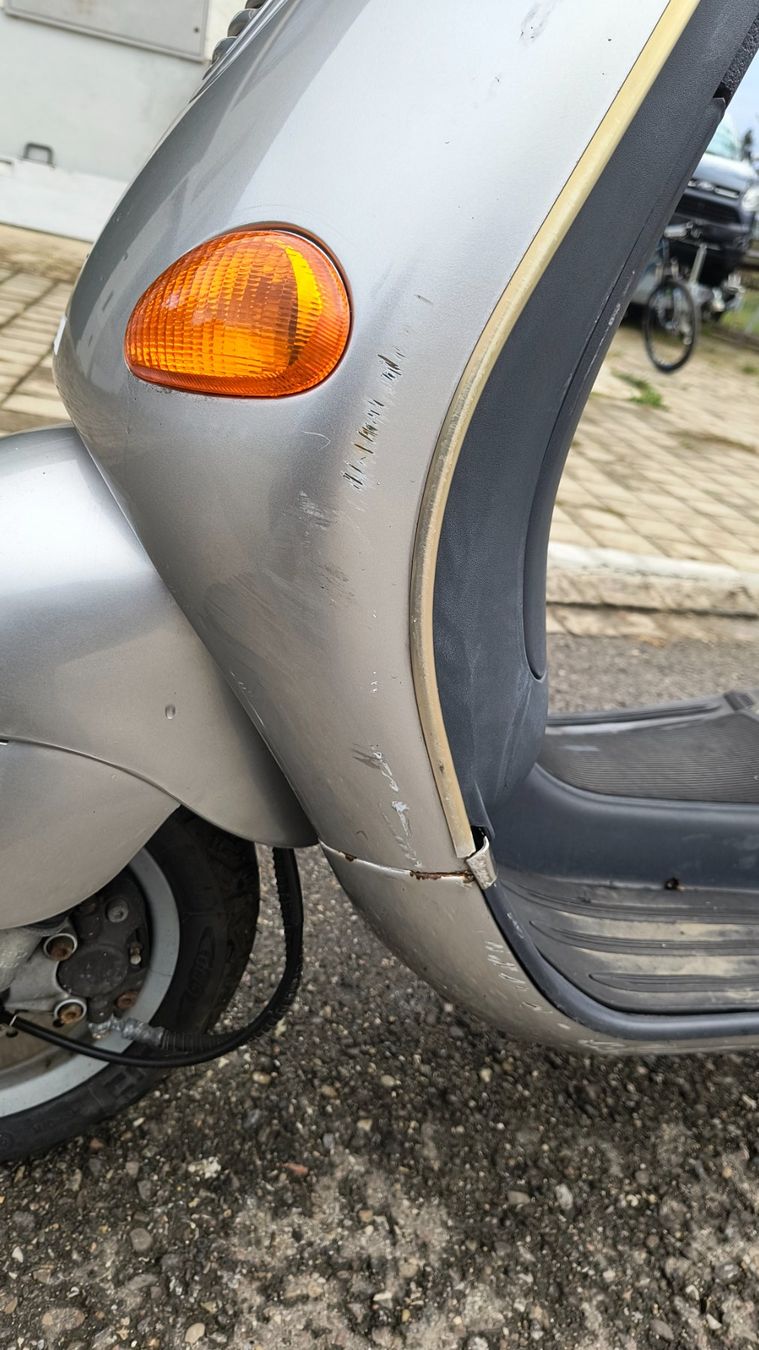 Piaggio Scooter: Piaggio Vespa ET2 50ccm – Difettoso da Neunkirch venduto da Guschti-Broesmeli 4