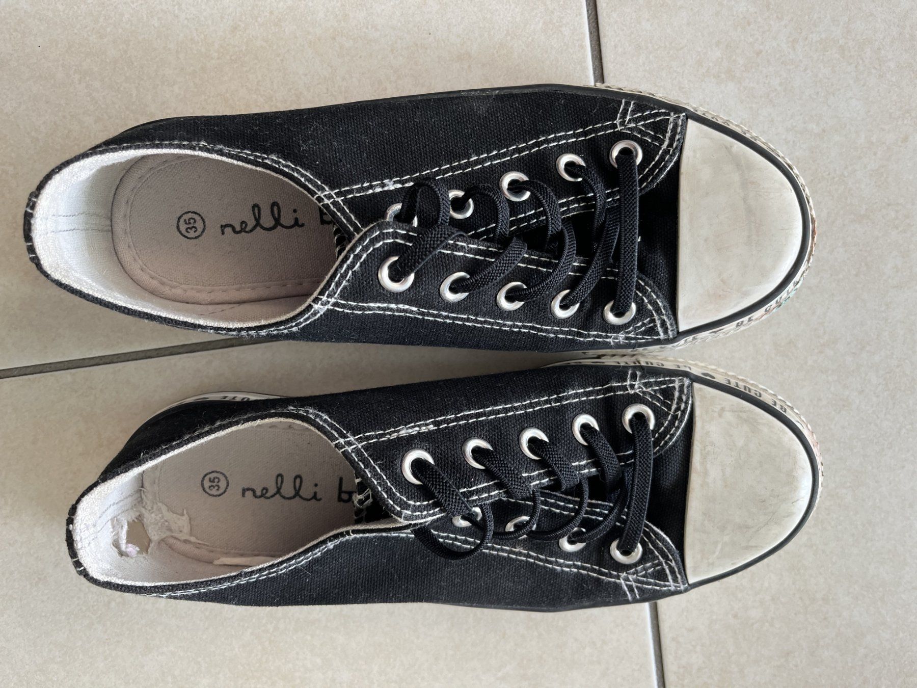 Scarpe per ragazze: Sneaker Mädchen schwarz Gr. 35 – Usato da Küssnacht am Rigi venduto da icbicb