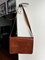 Umhängetasche aus Leder Cognac Braun neuwertiger Zustand