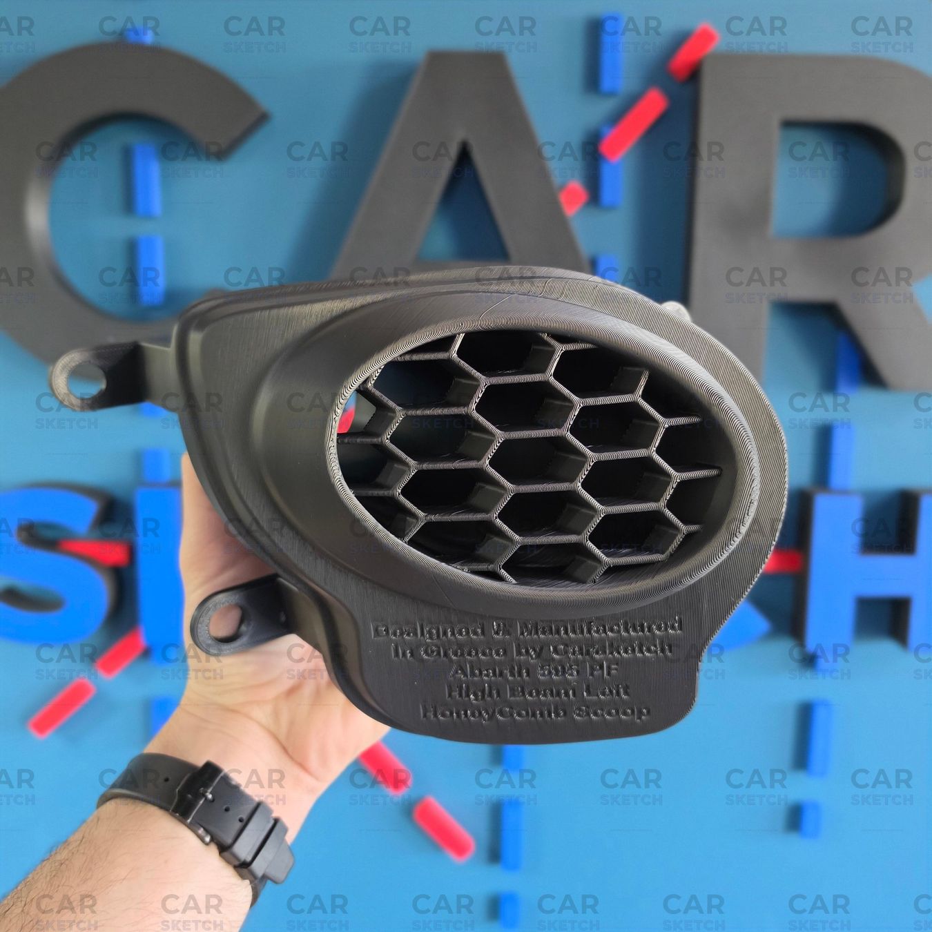 Abarth Tutti pezzi di ricambio auto: Abarth 595 Vor-FL Frontlufteinlass Waben/Air Scoop DRL – Nuovo (secondo la descrizione) da Dietikon venduto da CarSketch 2