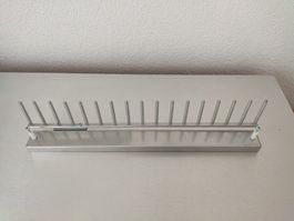 ausziehbarer Krawattenhalter