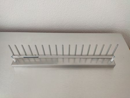 ausziehbarer Krawattenhalter
