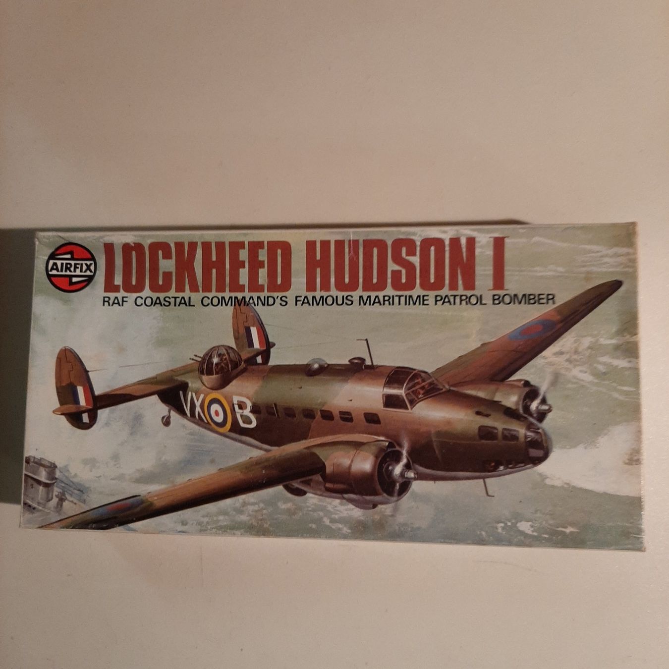 Airfix Kits de montage: 1933 ... Lockheed Hudson I ... Airfix 03006 – D'occasion à Bonstetten par Benibanny59