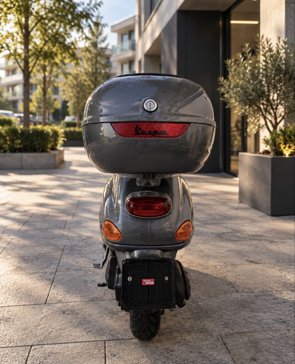 Piaggio Scooter: Piaggio Vespa 125 Roller – Usato da Oetwil an der Limmat venduto da misssenzapensieri 4