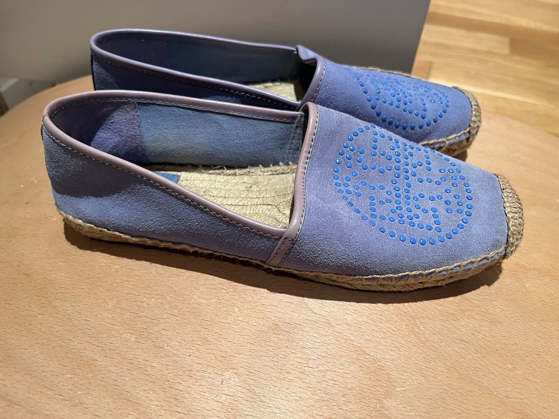 Tory Burch Scarpe da donna: Tory Burch Espadrilles, hellblau, Gr.37 (6.5) – Usato da Baar venduto da sim_5d6l 1